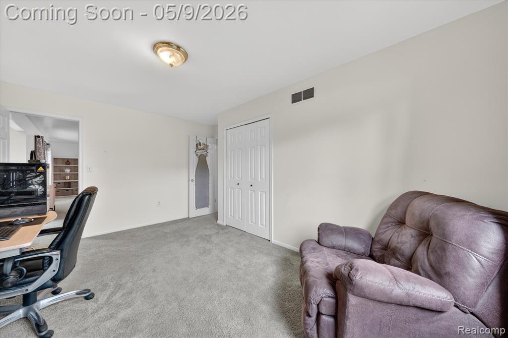 16621 Gatehouse Drive, Woodhaven, MI 48183 — Photo 25