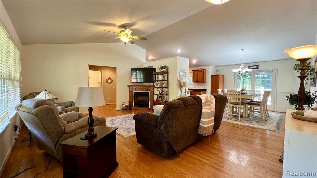 8324 WOODLAND Circle, Goodrich Vlg, MI — Photo 7