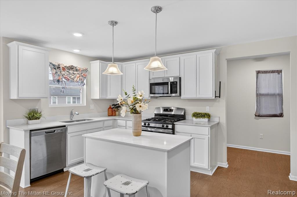 14342 Laurelwood Drive, Van Buren, MI 48111 — Photo 12