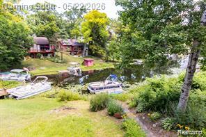 1398 BEAVERBROOK Drive, Holly, MI 48442 — Photo 13
