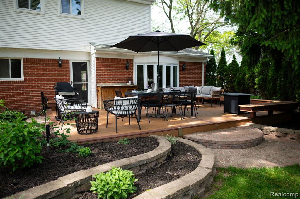 14922 Robinwood Drive, Plymouth, MI 48170 — Photo 10