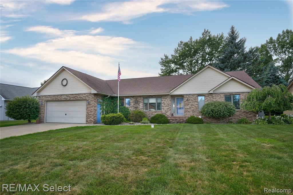 5293 Lin Hill Drive, Swartz Creek, MI 48473 — Photo 2