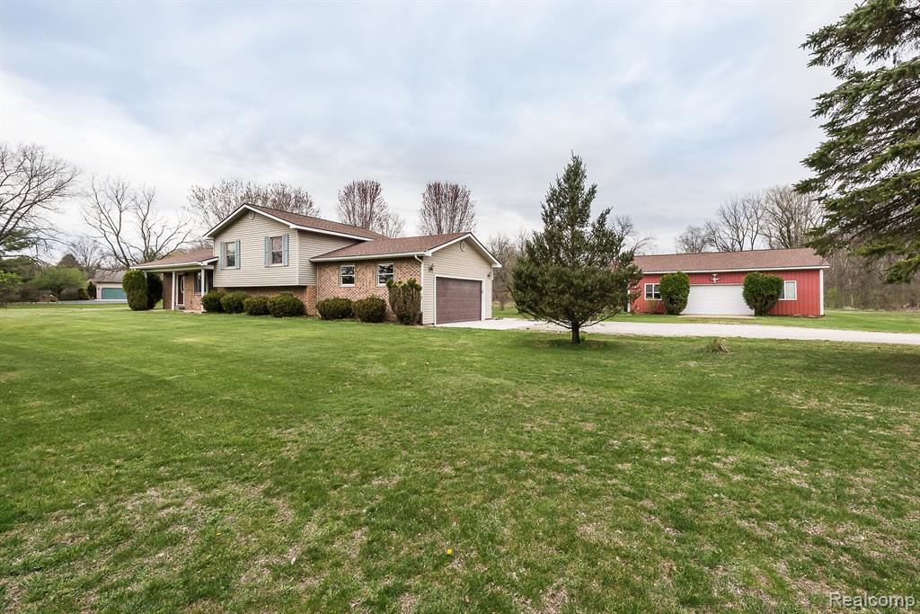 3672 W NORTH TERRITORIAL Road, Whitmore Lake, MI 48189 — Photo 6
