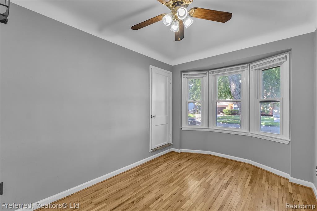 9624 Columbia, Redford, MI 48239 — Photo 10