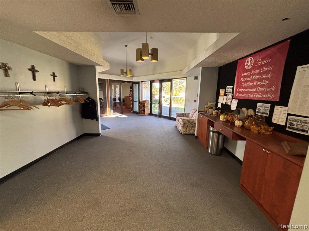 46001 Warren, Canton, MI 48187 — Photo 8