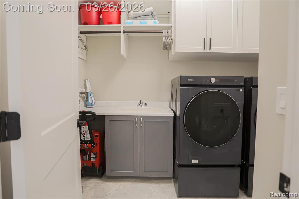 13033 Cathedral Court, Shelby Twp, MI 48315 — Photo 46
