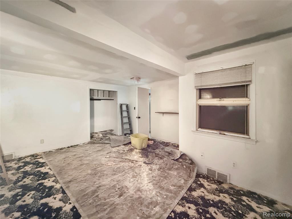 768 Washington Road, Grosse Pointe, MI 48230 — Photo 17