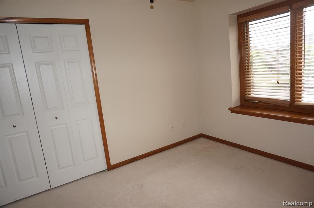 49954 Willowood Drive, Macomb, MI 48044 — Photo 22
