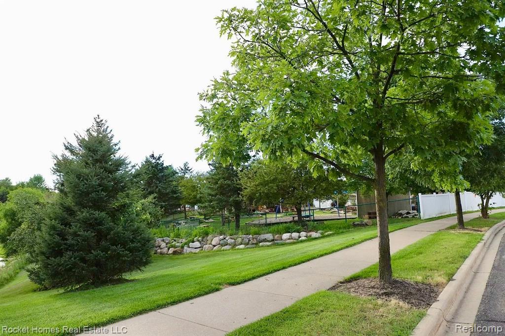 2956 Hunley Drive, Ann Arbor, MI 48105 — Photo 27