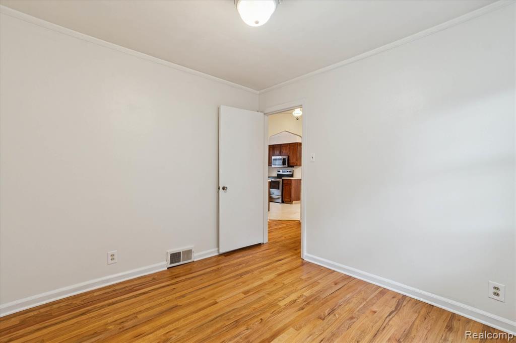 540 N York Street, Dearborn, MI 48128 — Photo 22