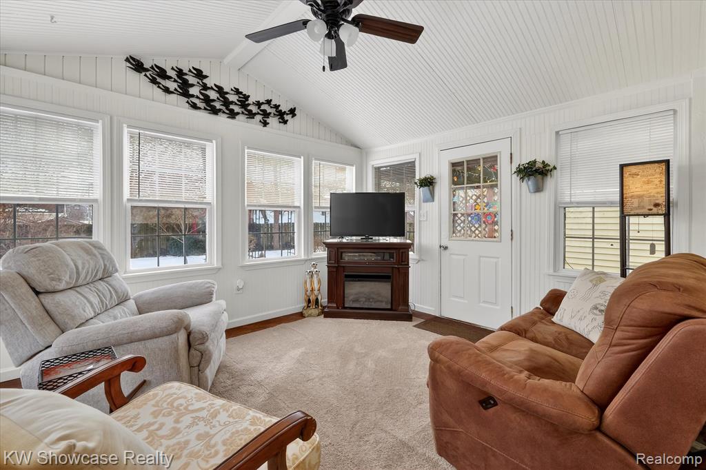 323 Franklin Street, Milford, MI 48381 — Photo 27