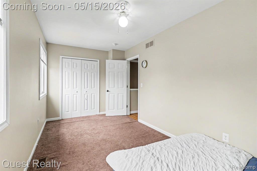 7058 Rolling Hills Drive, Waterford, MI 48327 — Photo 16
