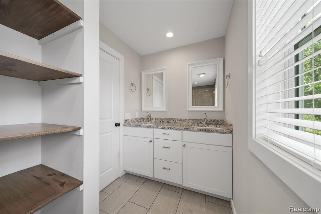 821 MAXWELL Avenue, Royal Oak, MI 48067 — Photo 28