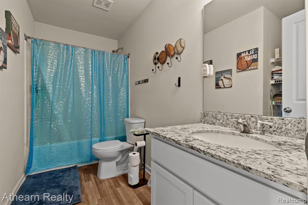 6102 Weyerbacher Drive, Swartz Creek, MI 48473 — Photo 23