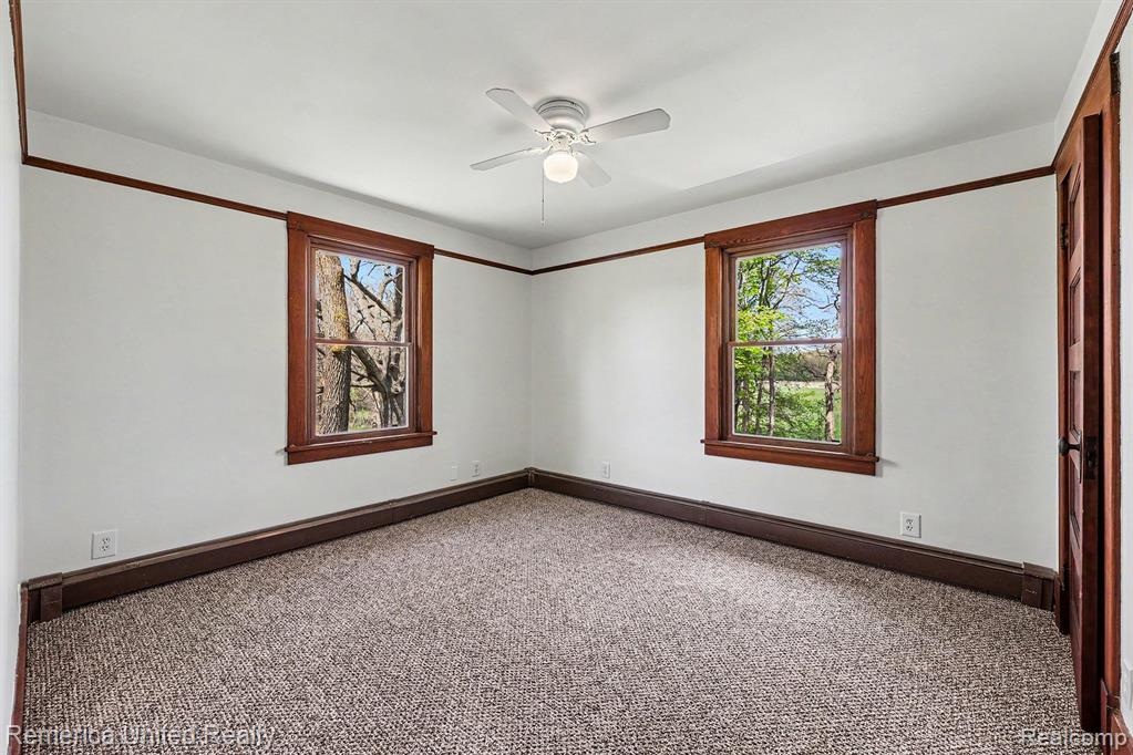 525 W Buno Road, Milford, MI 48381 — Photo 26