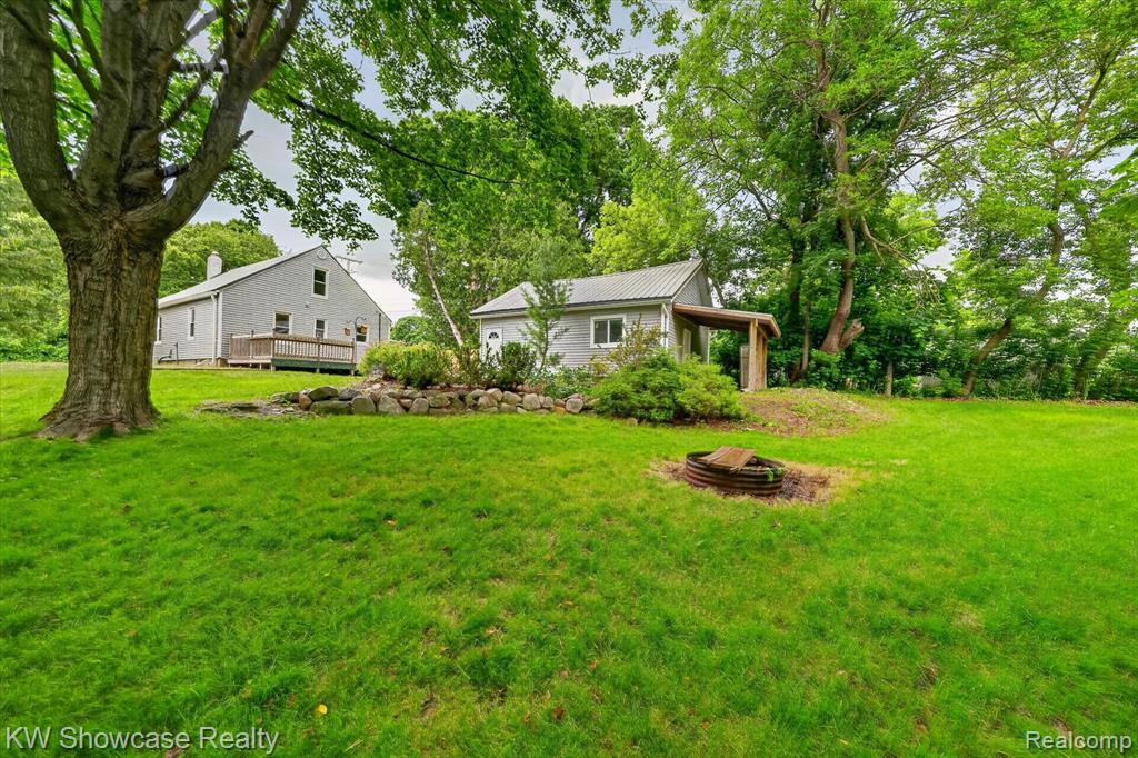 407 Broadway, Davisburg, MI 48350 — Photo 33