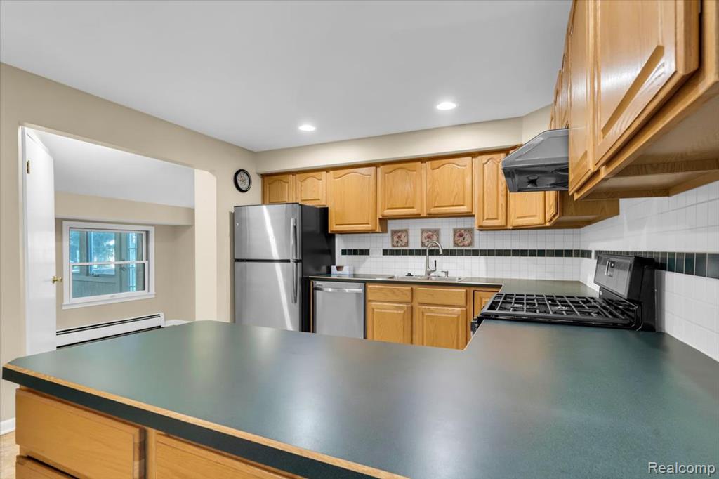 778 Troywood Drive, Troy, MI 48083 — Photo 11