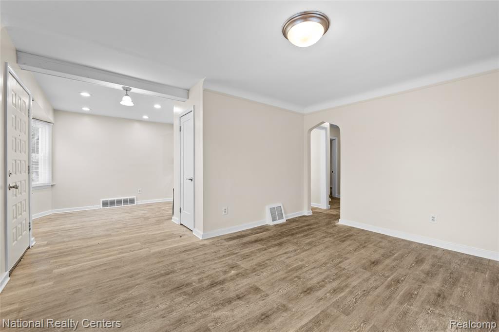 7635 Ashton Avenue, Detroit, MI 48228 — Photo 8