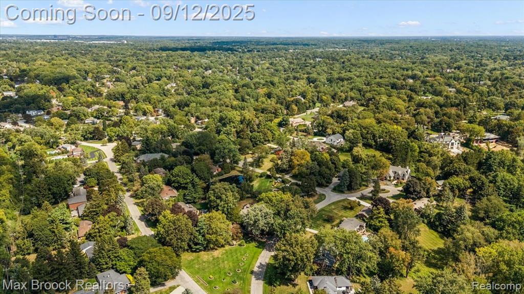 1027 Joanne Court, Bloomfield Hills, MI 48302 — Photo 30