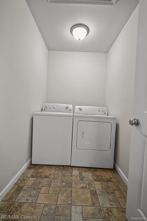 7038 WELLINGTON Lane, Ypsilanti, MI 48197 — Photo 22