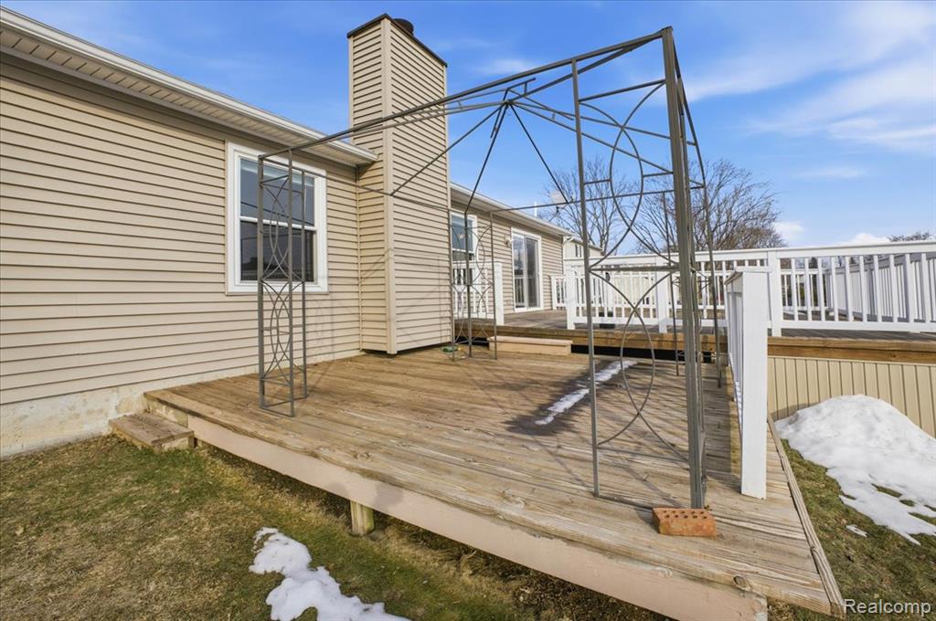 6042 Barker Avenue, Waterford, MI 48329 — Photo 31