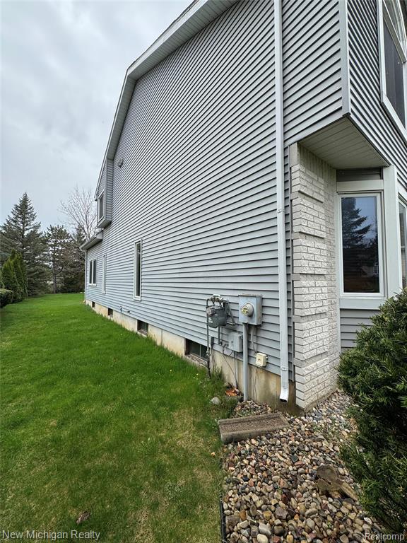 704 Wilkshire Court, Grand Blanc, MI 48439 — Photo 4