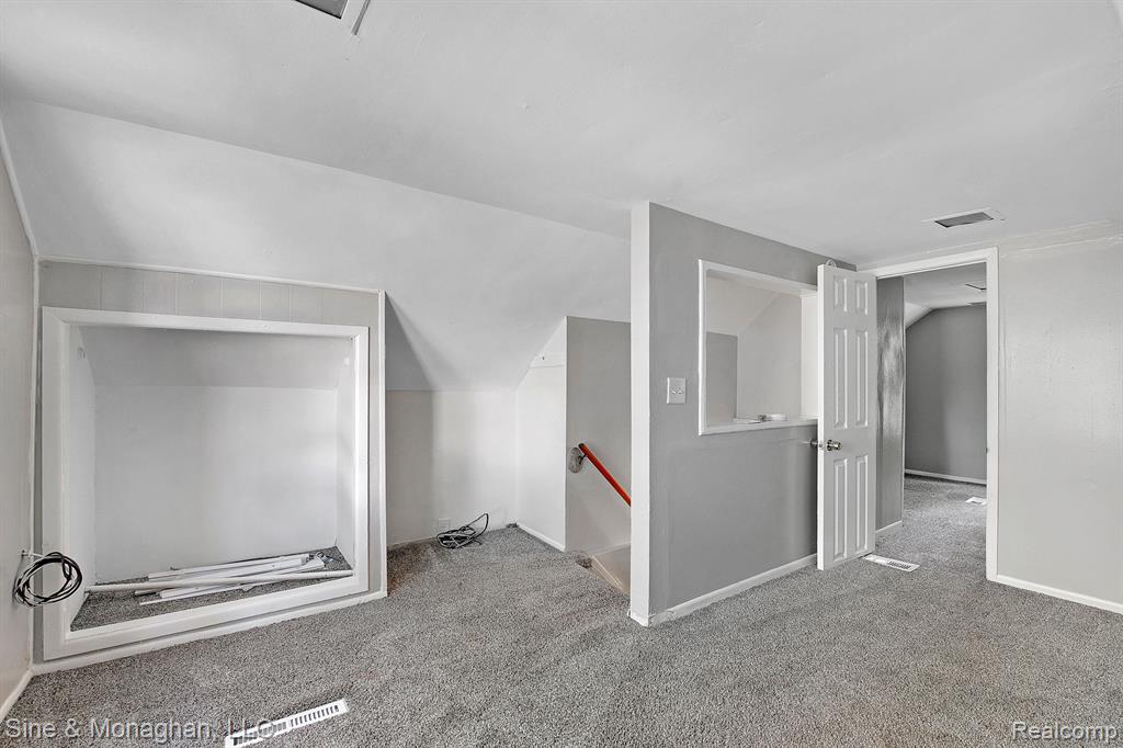 8436 CHAPP Avenue, Warren, MI 48089 — Photo 13