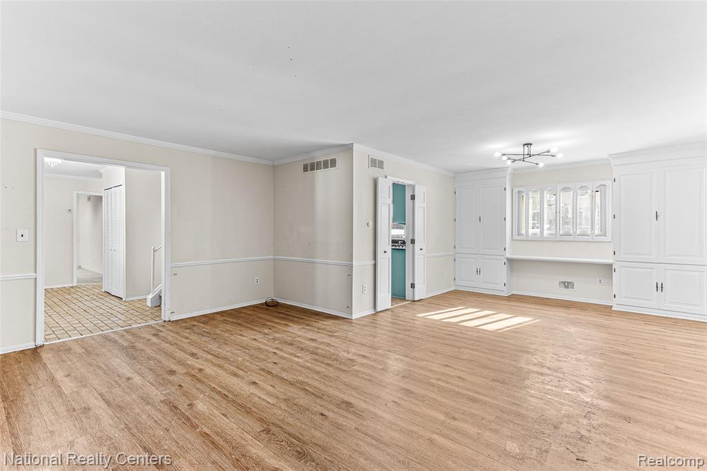 4817 Faircourt Drive, West Bloomfield, MI — Photo 30