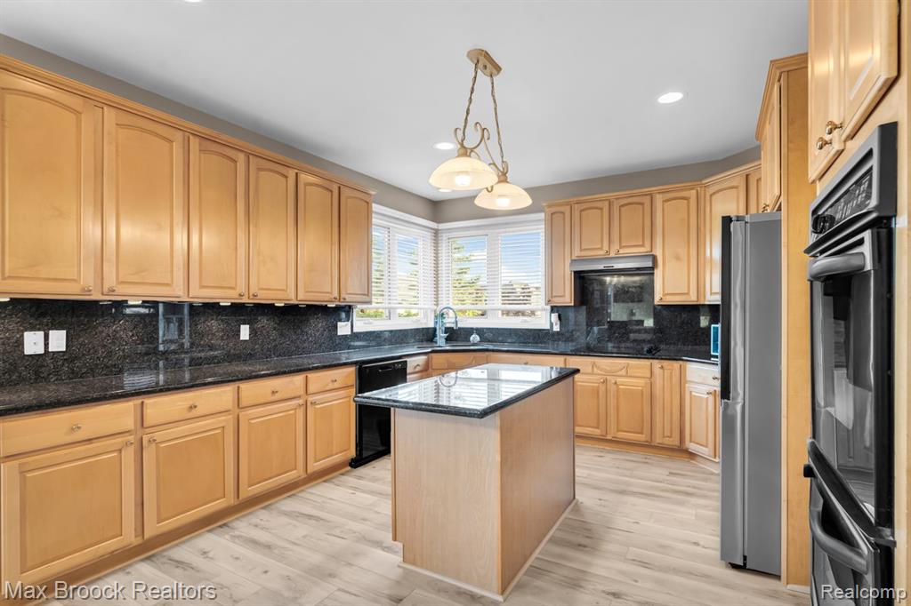 47159 Northumberland Street, Novi, MI — Photo 14