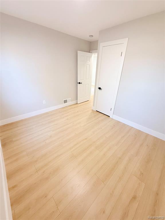 828 E Elza Avenue, Hazel Park, MI 48030 — Photo 20