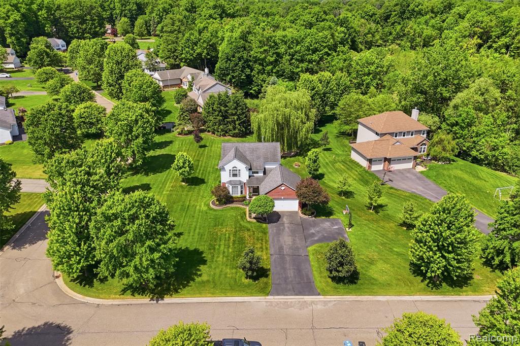 6263 Shadetree Court, Howell, MI 48843 — Photo 33