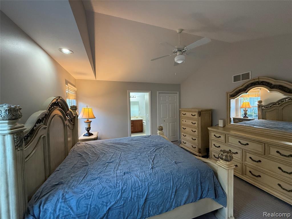 6063 Pine Cone Drive, Grand Blanc, MI 48439 — Photo 14