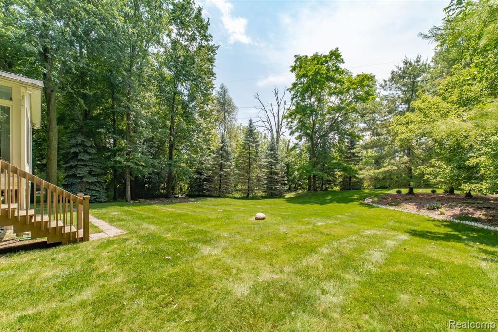 7191 ELDERWOOD Circle, Clarkston, MI — Photo 52