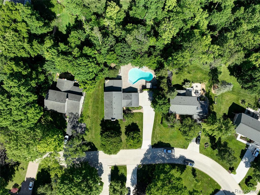31310 Foxboro Way, Beverly Hills, MI 48025 — Photo 40