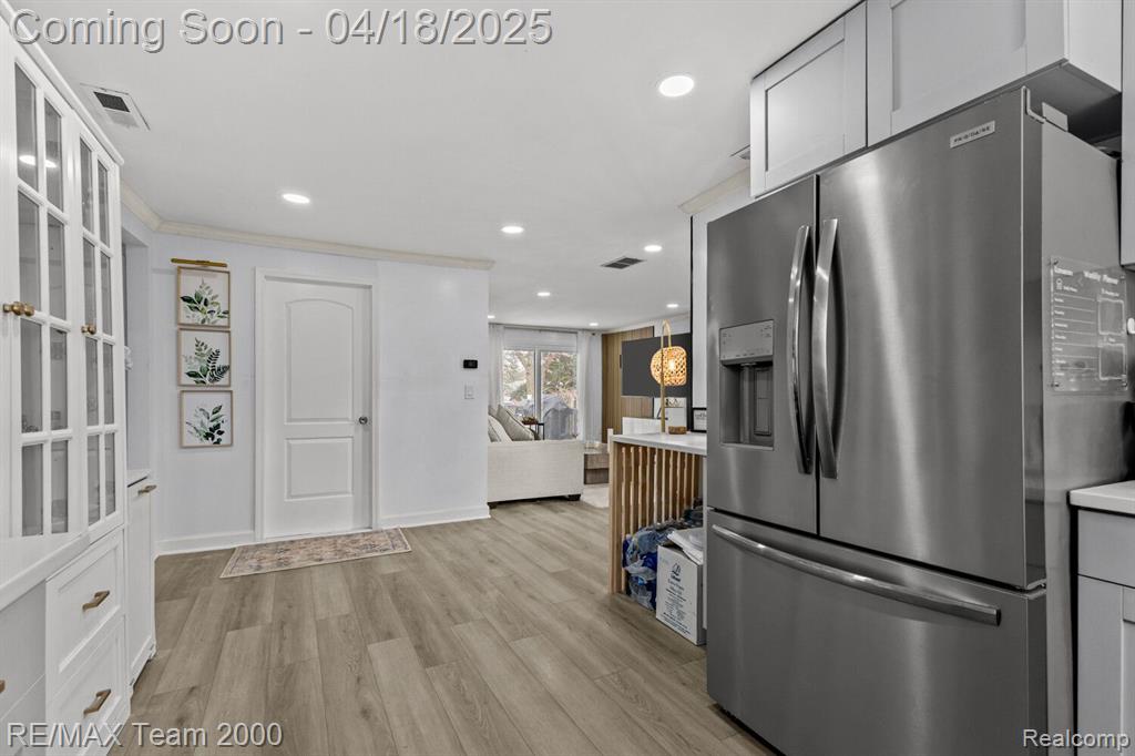 6200 NIGHTINGALE Street, Dearborn Heights, MI 48127 — Photo 10