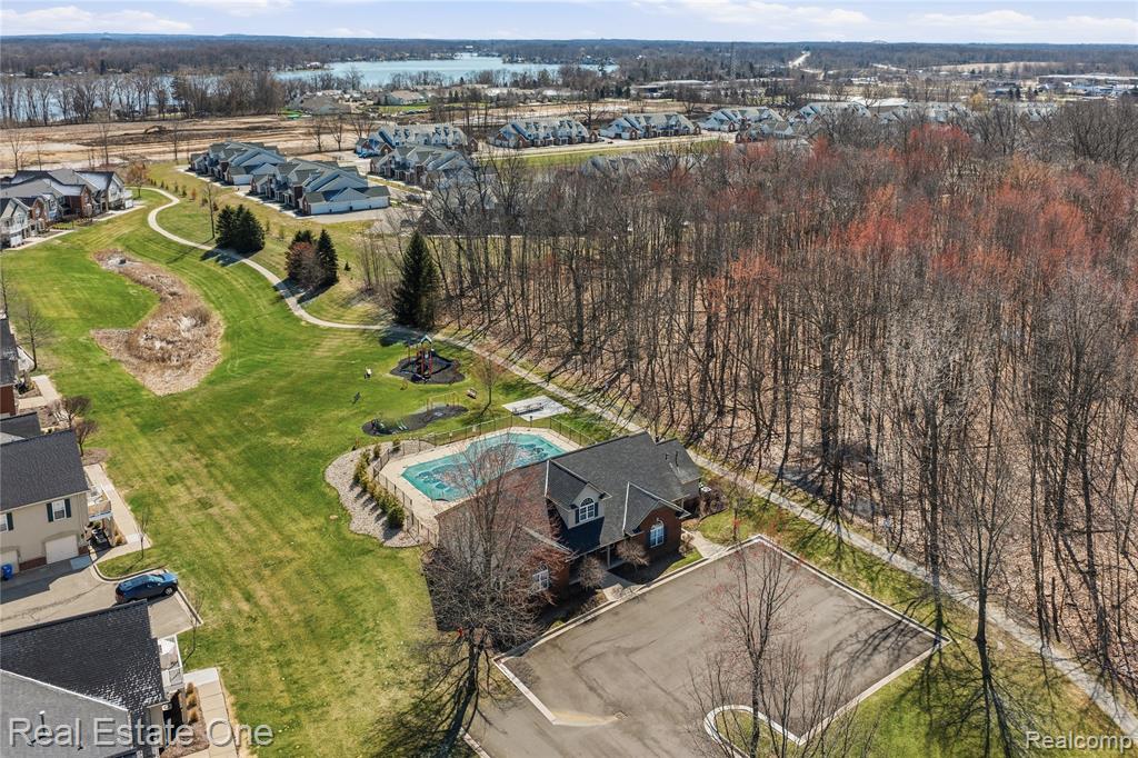 4113 Hampton Ridge Boulevard, Howell, MI 48843 — Photo 24