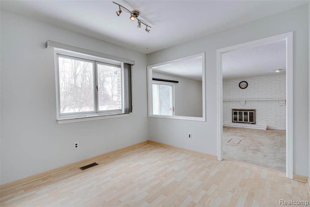 45900 Gainsborough Drive, Canton, MI 48187 — Photo 12