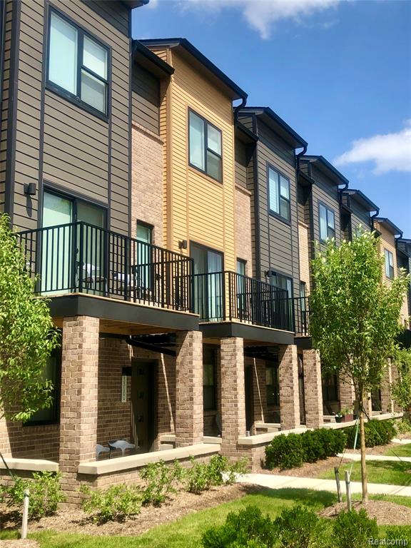 23606 Parkview Lane, 22, Farmington, MI 48336
