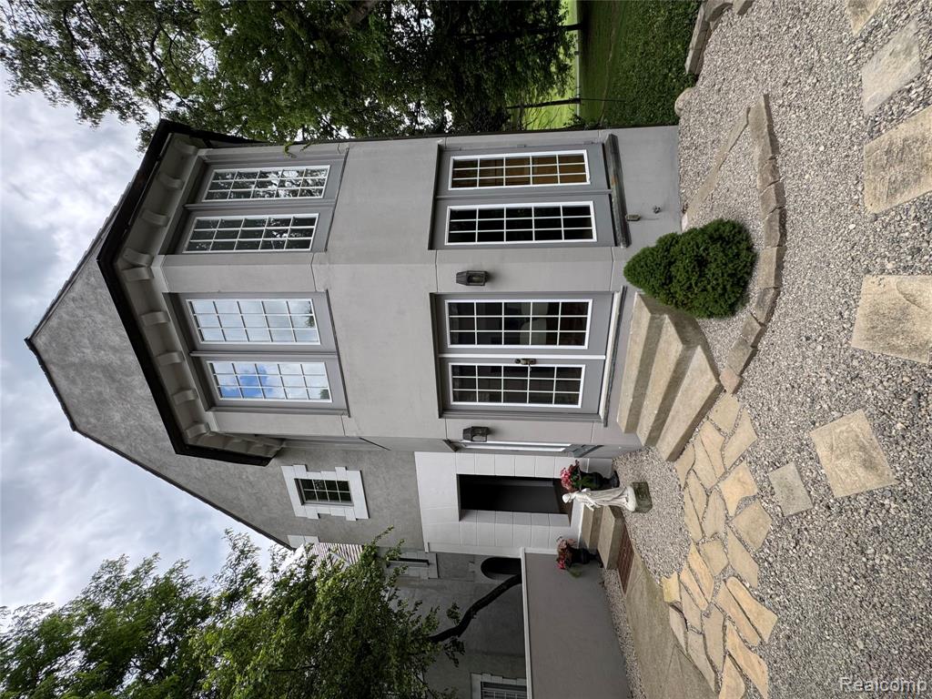 5409 Bristol Parke Drive, Clarkston, MI 48348 — Photo 2