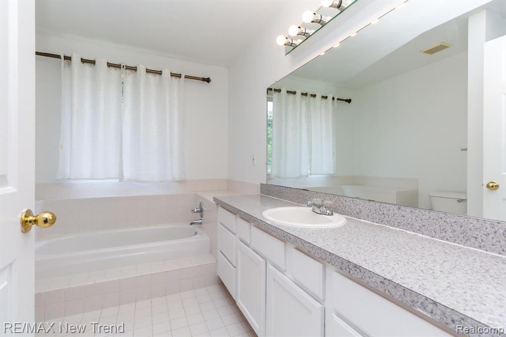 25935 Junction, Novi, MI — Photo 25