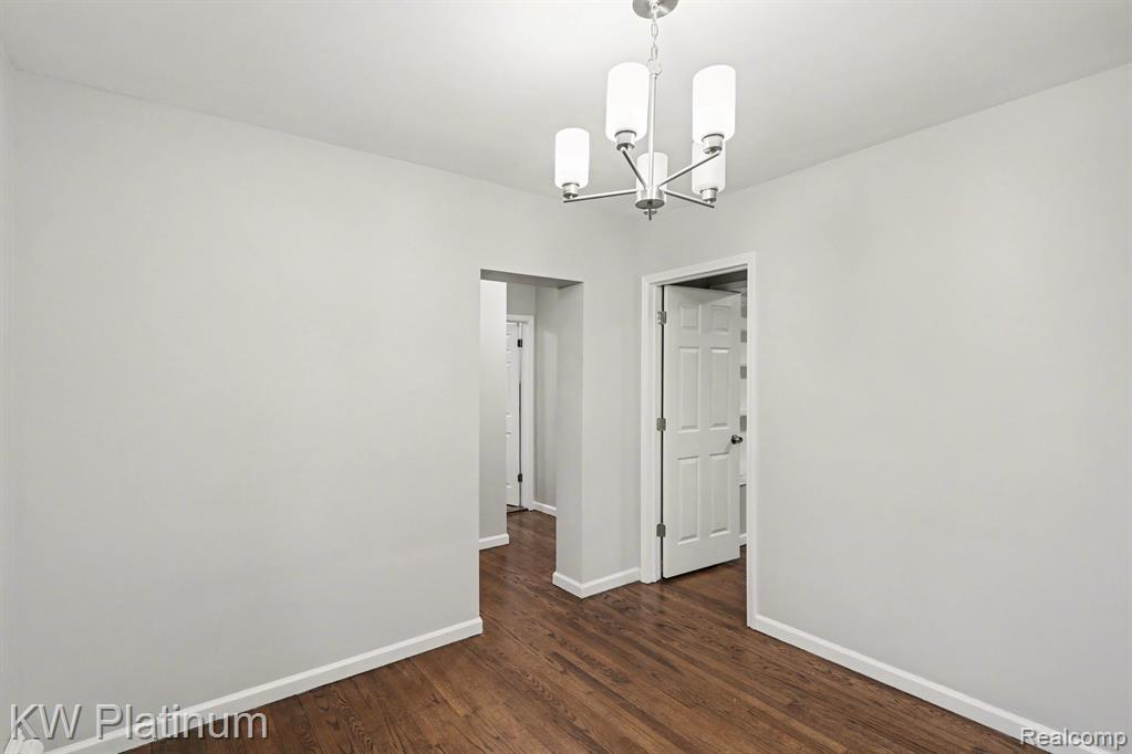 8320 Russell Street, Utica, MI 48317 — Photo 14