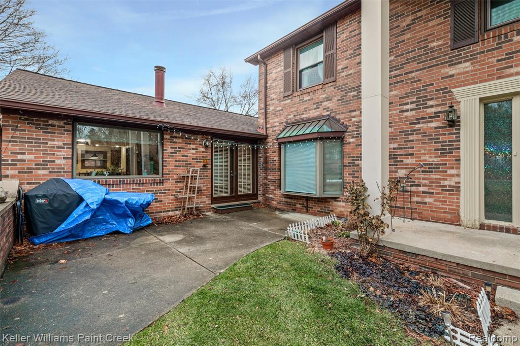 975 Woodlane Drive, Rochester Hills, MI 48307 — Photo 45