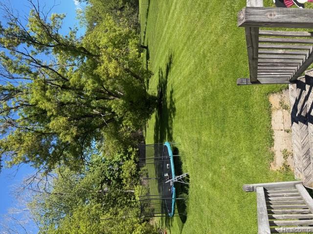 5095 Raymond Avenue, Burton, MI 48509 — Photo 3