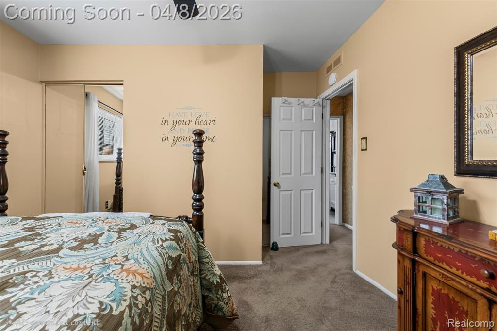 4685 Universal Street, Dearborn Heights, MI 48125 — Photo 15