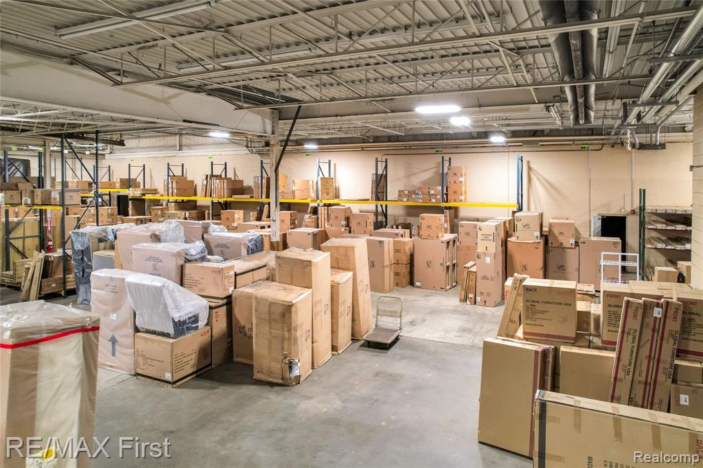 8655 E 8 Mile Road, Warren, MI 48089 — Photo 11