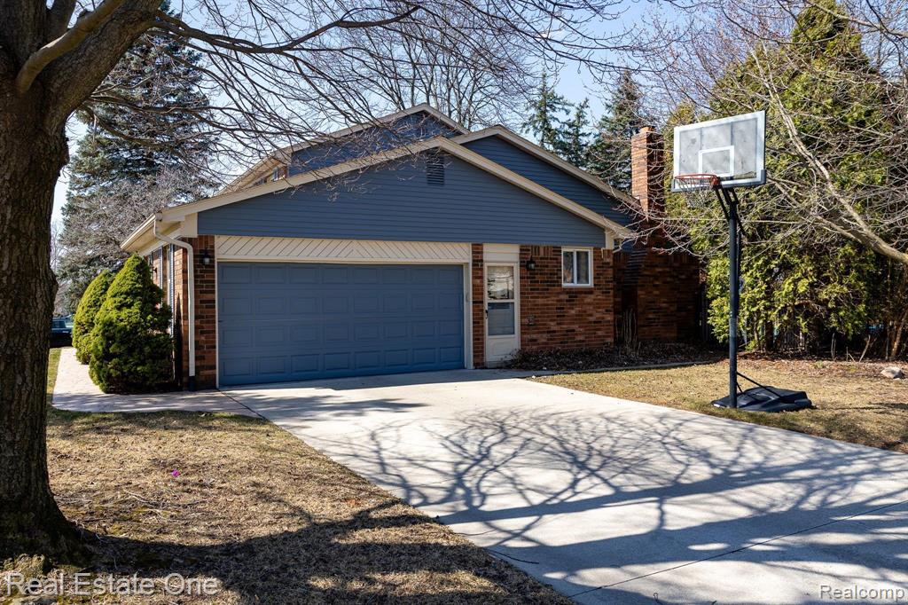 930 BRIDGE PARK Drive, Troy, MI 48098 — Photo 25