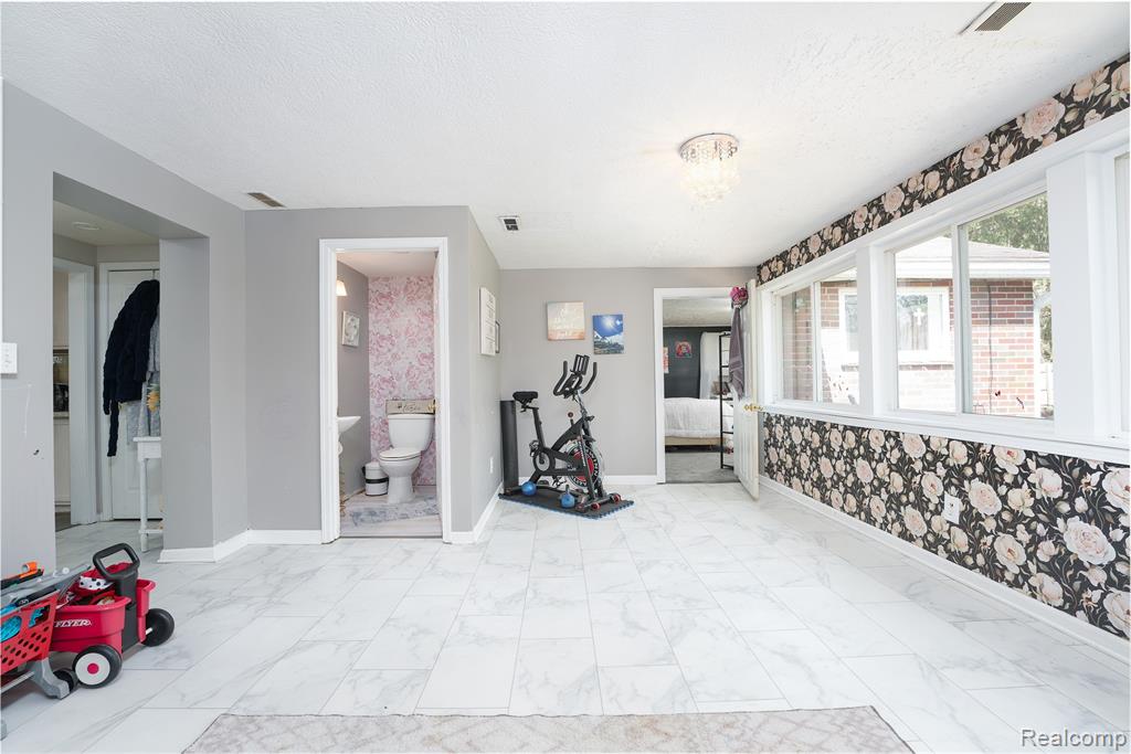 317 Crossman Street, Williamston, MI 48895 — Photo 16