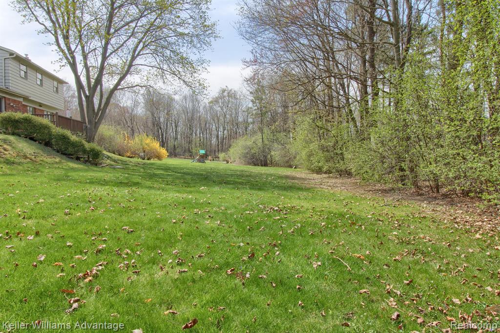 46895 BETTYHILL, Plymouth, MI 48170 — Photo 37