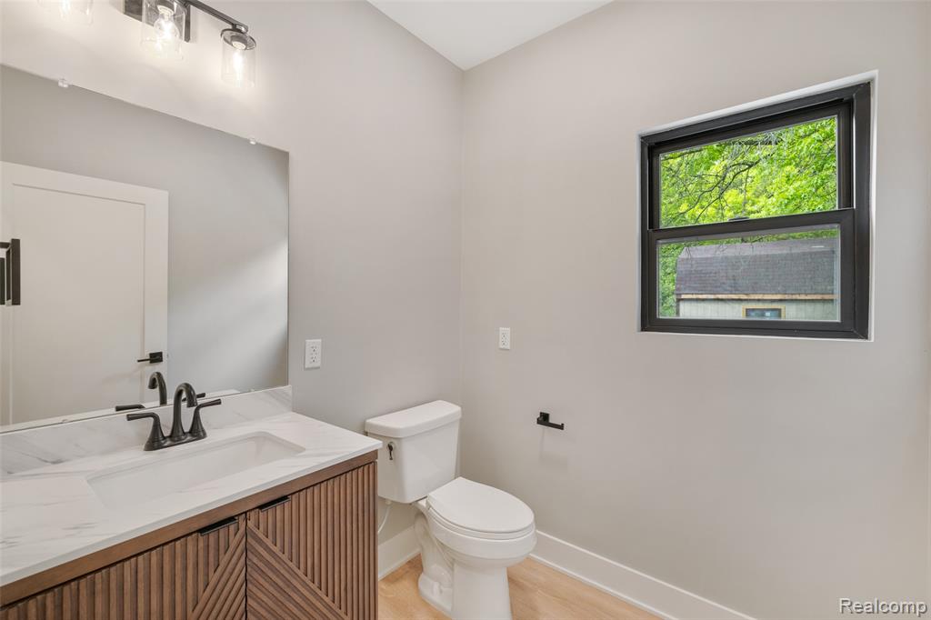 7598 Lake Park Avenue, Ira, MI — Photo 18