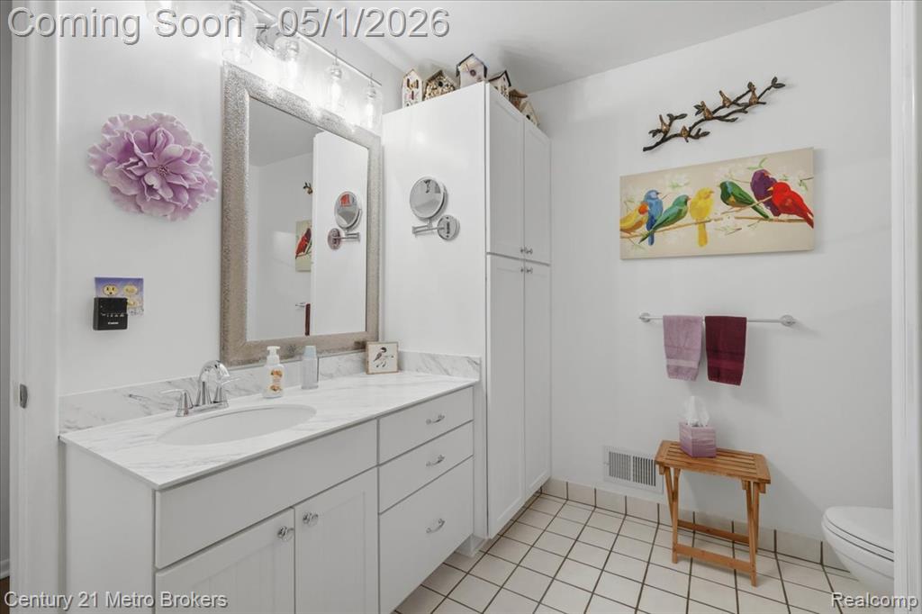 5060 Oneida Drive, Clarkston, MI 48348 — Photo 44